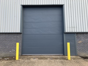  Stacey Bushes,  Milton Keynes,  Buckinghamshire,  MK12 picture 3