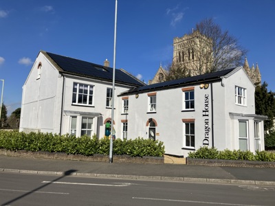 Photo 3