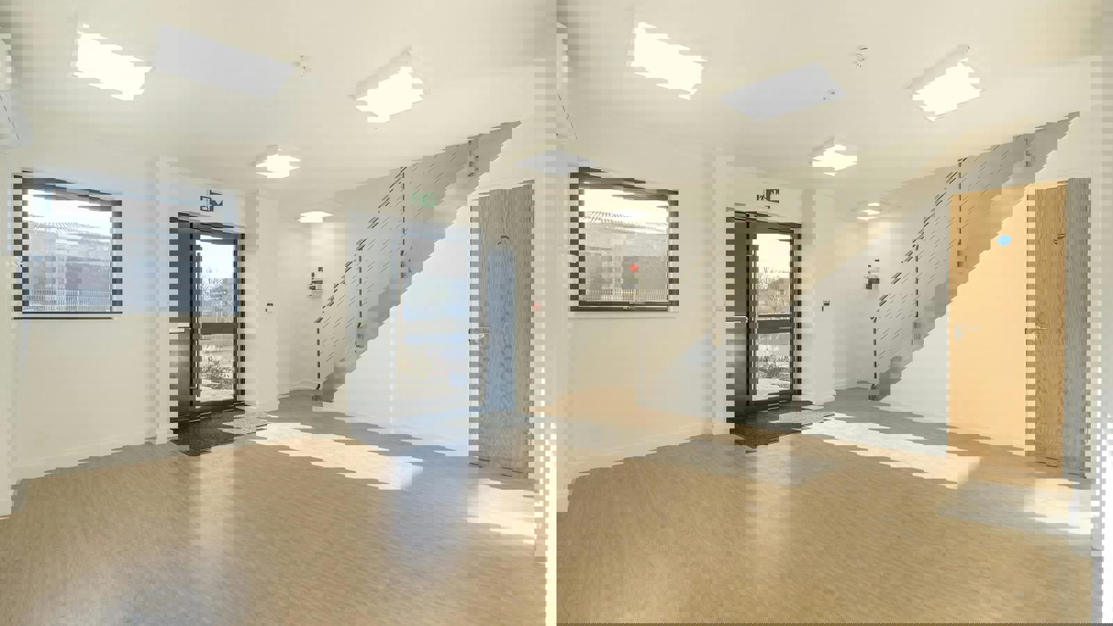 IW090125CA072.jpg IW090125CA072