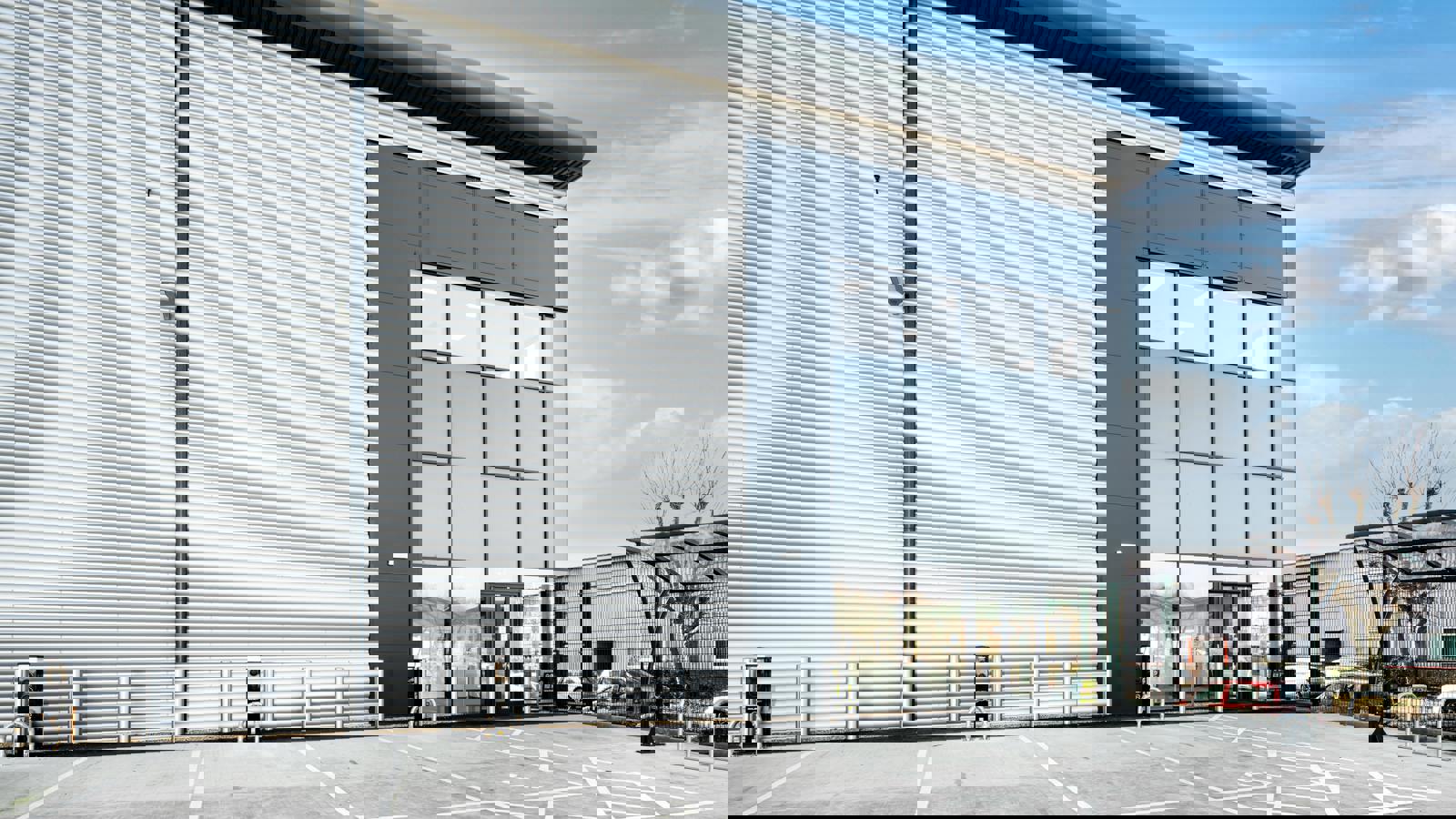 20230215gateway93Edit