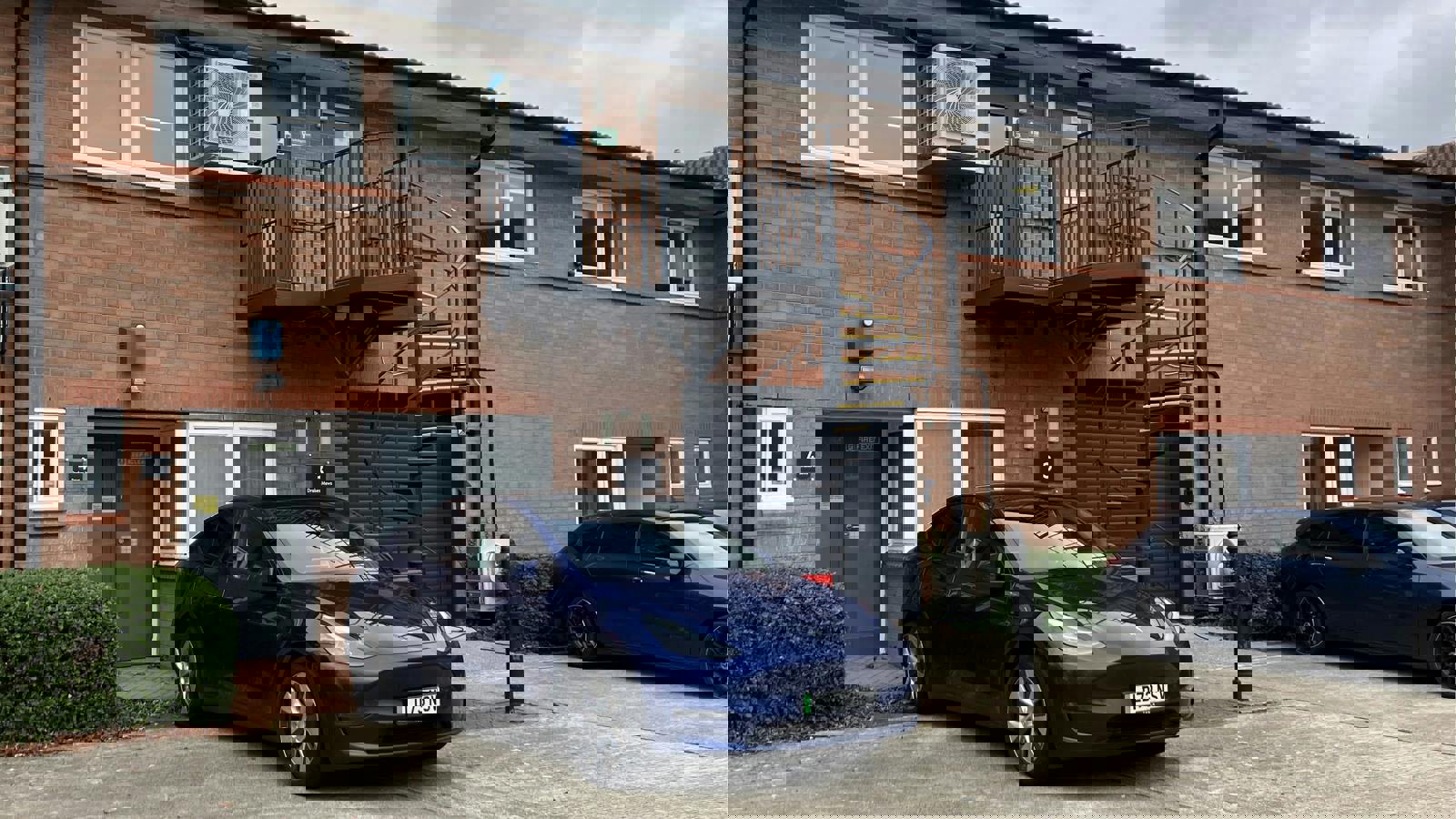 External 2 IMG_1127 cropped