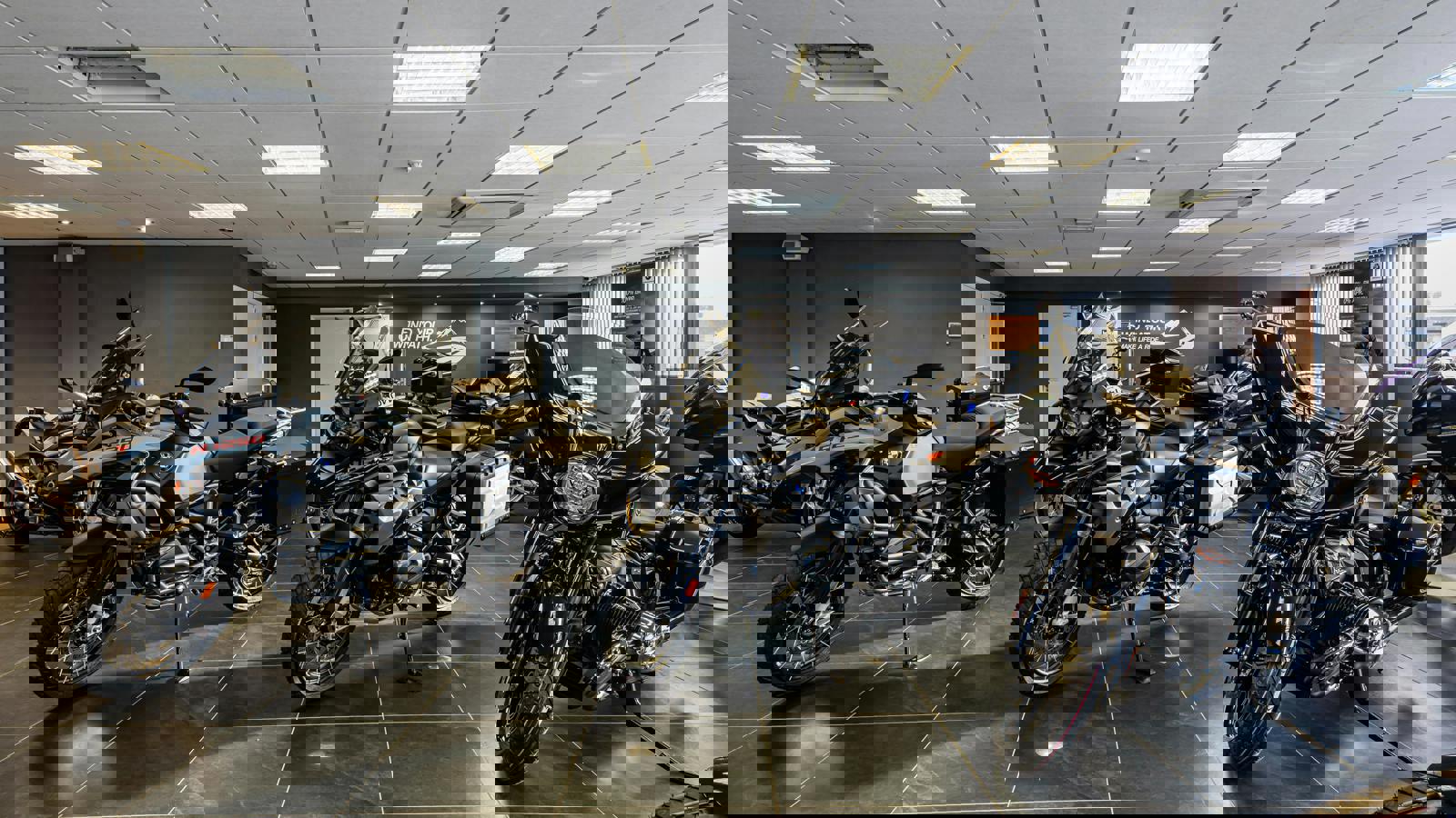 Ber St 120 Harley & BMW 003.jpeg Ber St 120 Harley & BMW 003