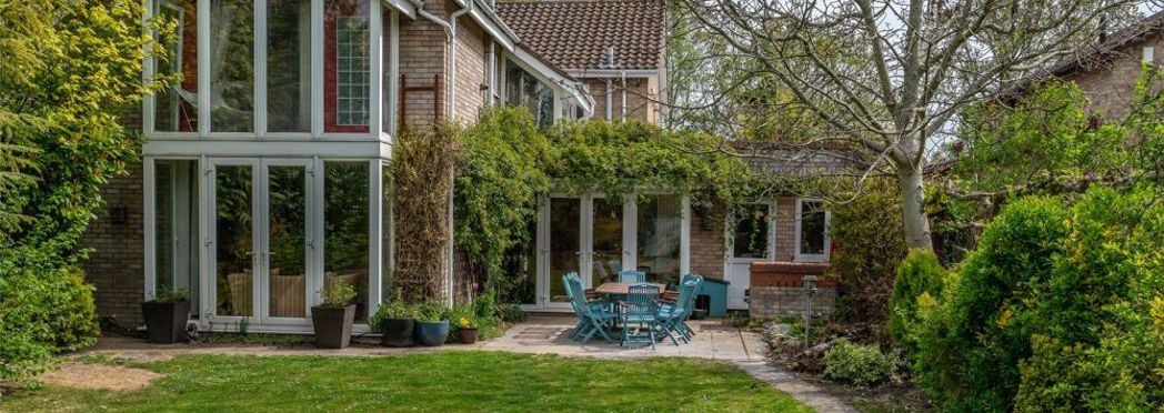 Image of Queen-Ediths2(2)