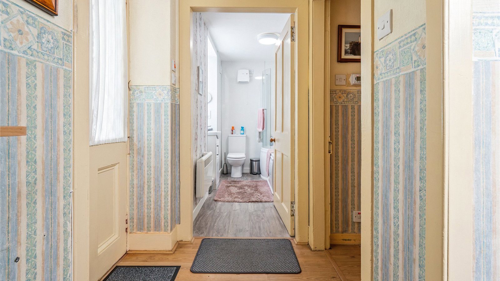 Lot 5 Hall.jpg Lot 5 Hall