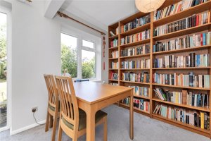 Beaumont Crescent, Cambridge picture 4