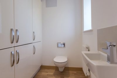 Bathroom1.jpg