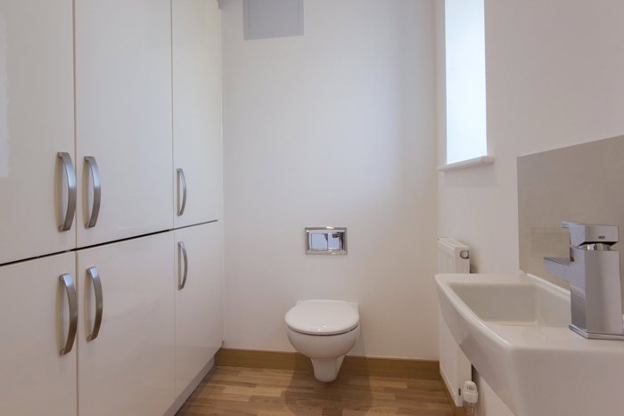 Bathroom1.jpg