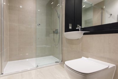 Ensuite Shower Room1.jpg