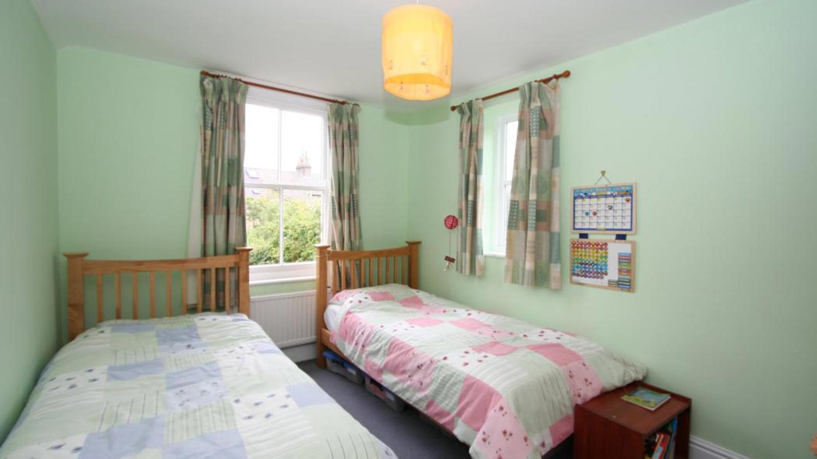 Bedroom2.jpg Bedroom