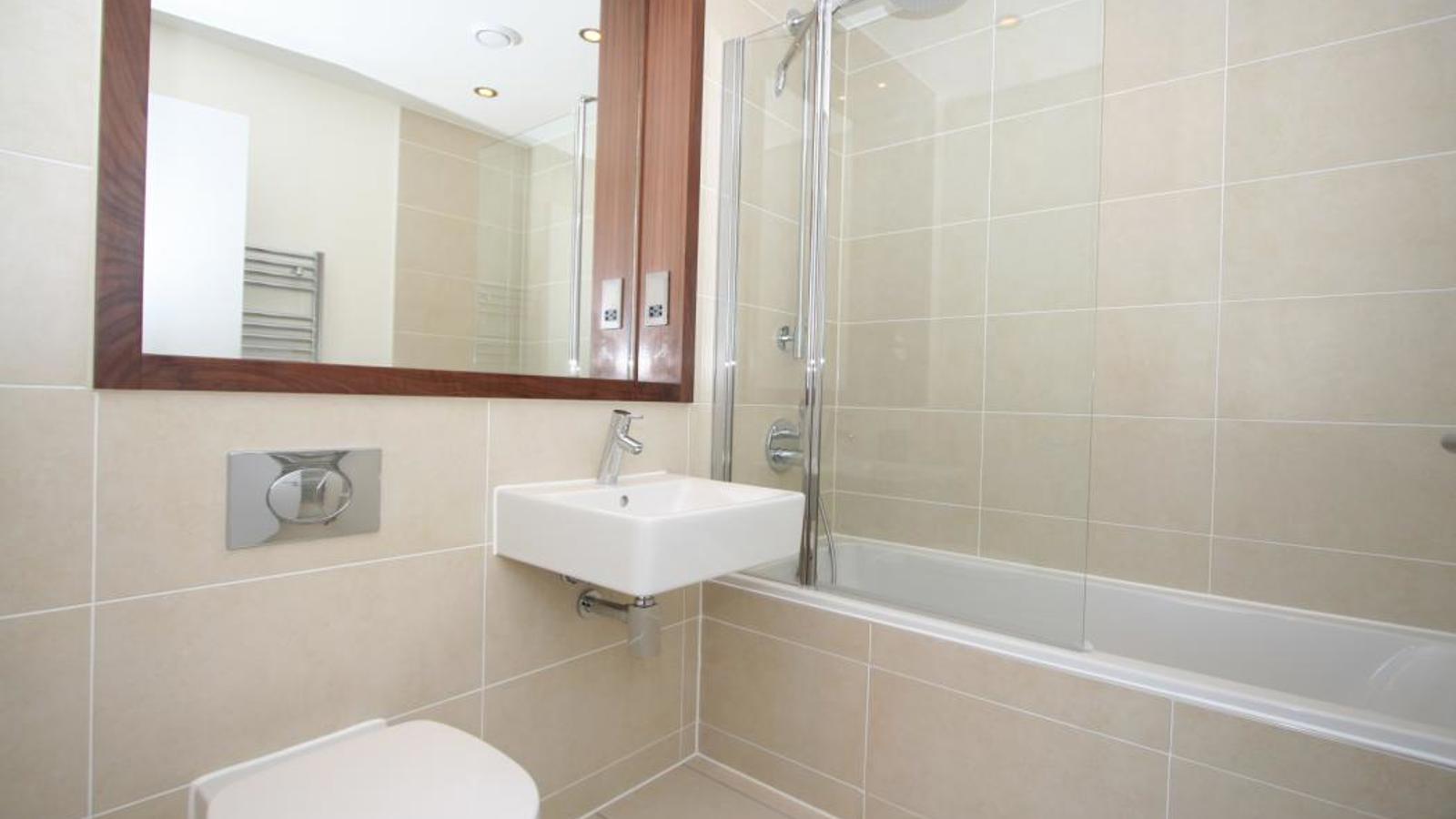 Family Bathroom.jpg Family Bathroom