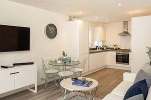 Cambridge, CB1 8RJ picture 2