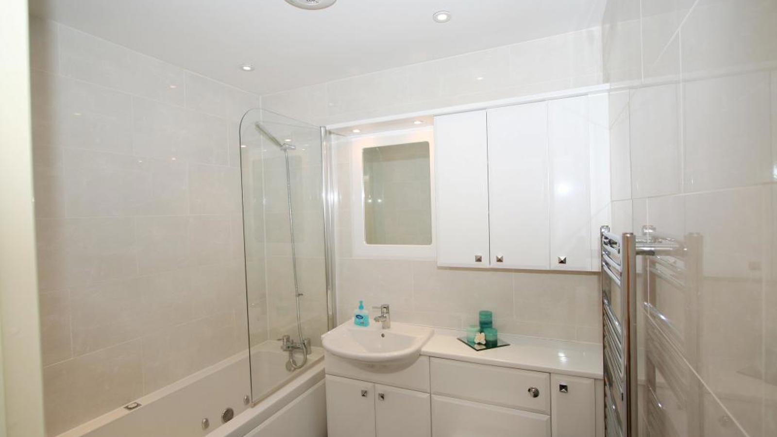 Guest Bathroom.jpg Guest Bathroom