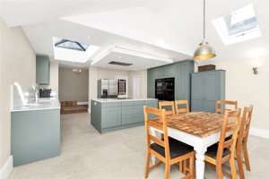 Cambridgeshire, CB1 7UF picture 3