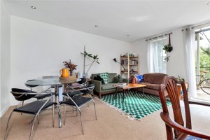 Rustat Avenue, Cambridge picture 6