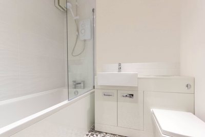 Bathroom1.jpg