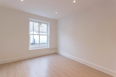 Bedroom1.jpg