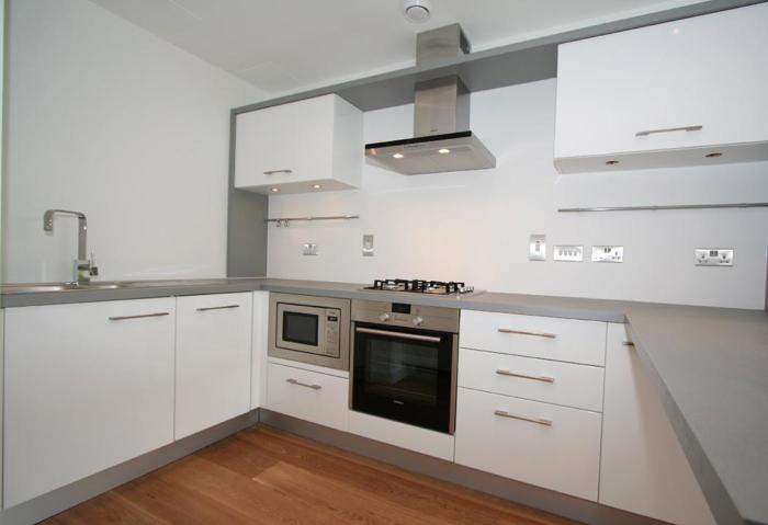 Kitchen1.jpg