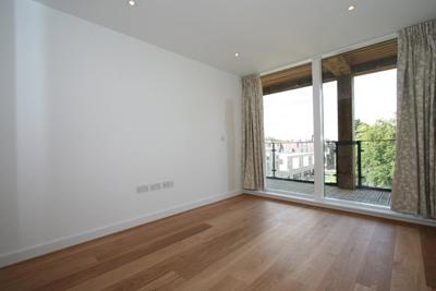 Master Bedroom1.jpg