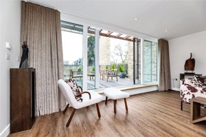 Cambridgeshire, CB2 8BZ picture 6