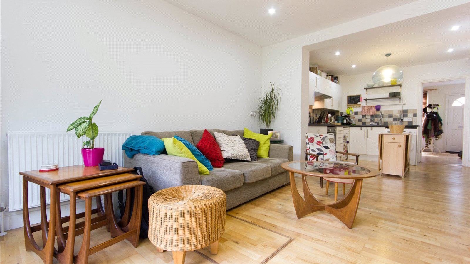 Living Room1.jpg Living Room