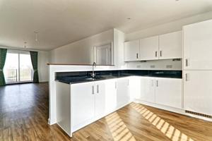 Anstey View, Consort Avenue picture 2