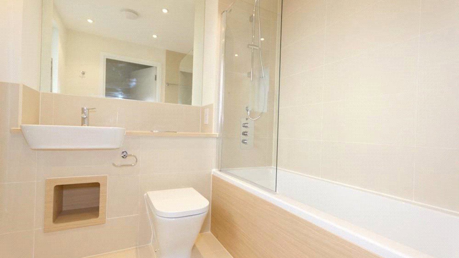 Bathroom.jpg Bathroom