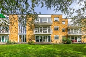 Bishops Court, Trumpington picture 1