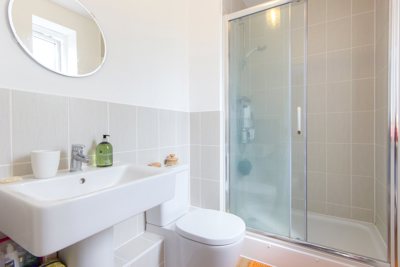 Ensuite Shower Room1.jpg