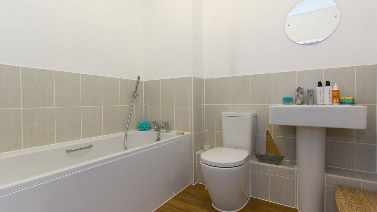 Bathroom.jpg Bathroom