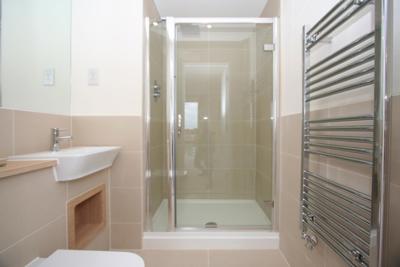 Ensuite Shower Room1.jpg