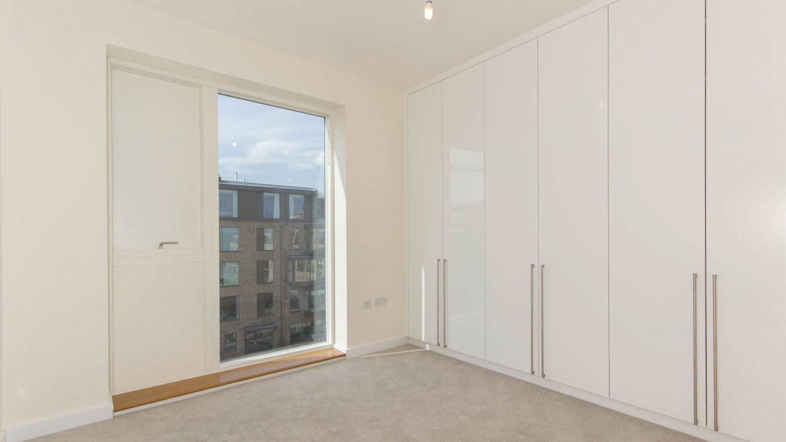 Bedroom 1.jpg Bedroom 1