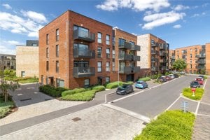 Fowler Avenue, Trumpington picture 1
