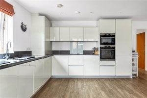 Fowler Avenue, Trumpington picture 2