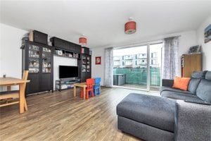 Fowler Avenue, Trumpington picture 4