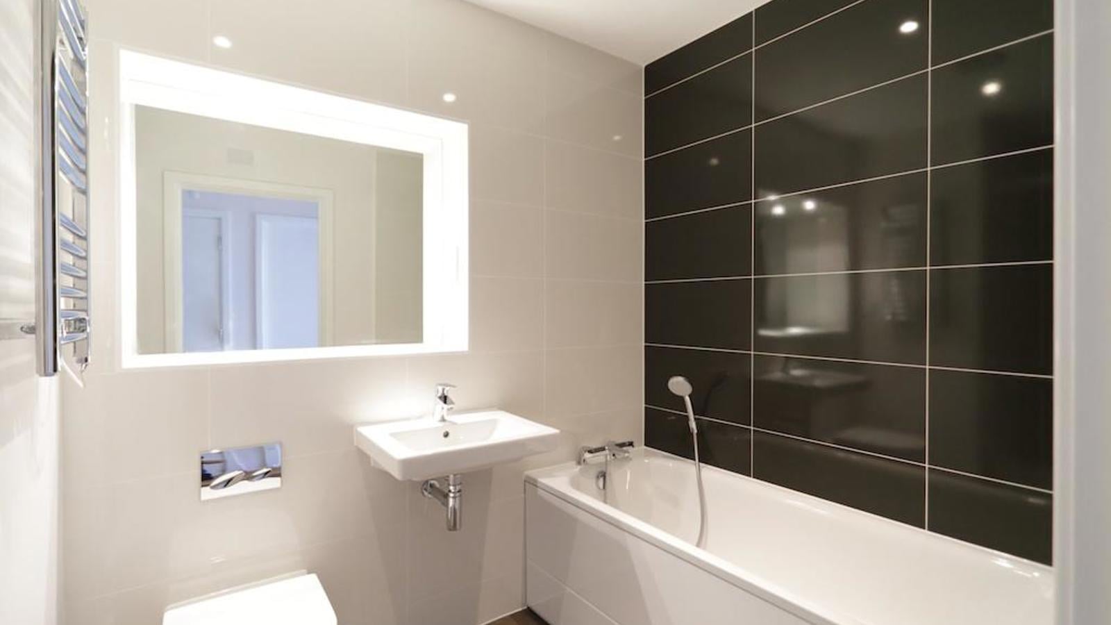 Bathroom.jpg Bathroom