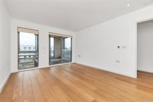 Glenalmond Avenue, Cambridge picture 4