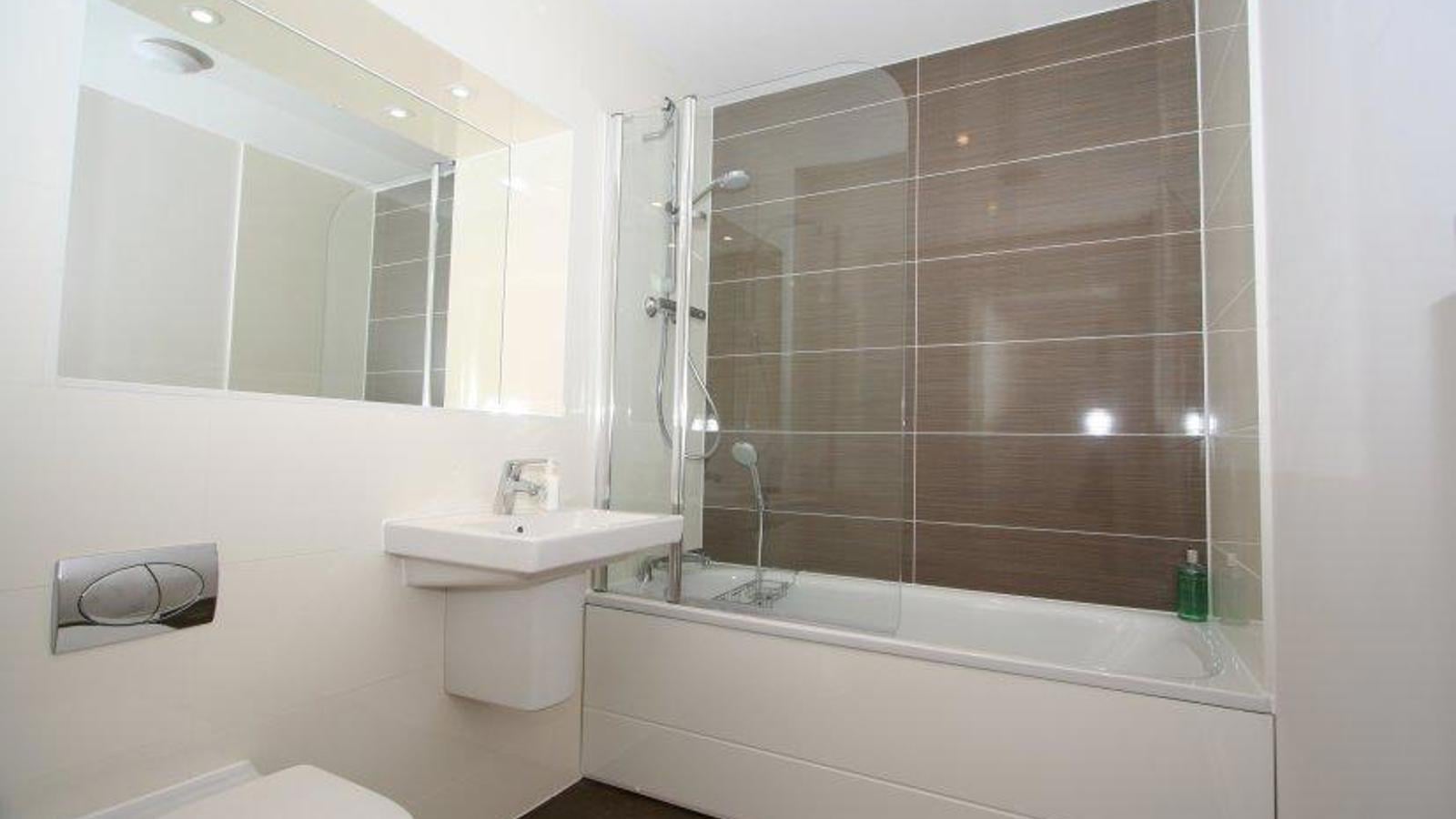 Bathroom.jpg Bathroom