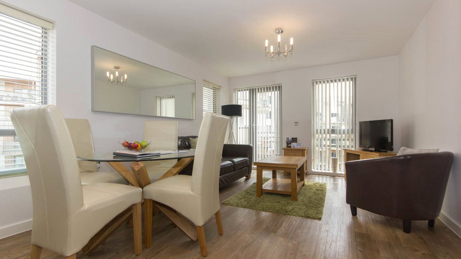 Living/Dining Area.jpg Living/Dining Area