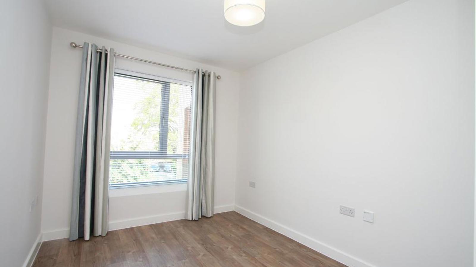 Bedroom 1.jpg Bedroom 1