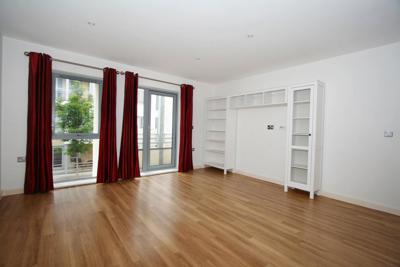 Living Room1.jpg