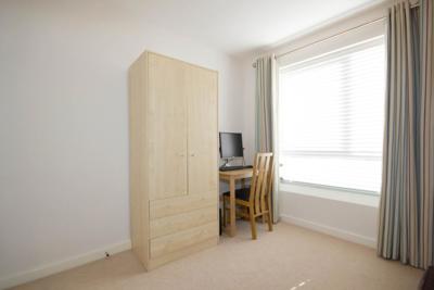 Bed 3.jpg