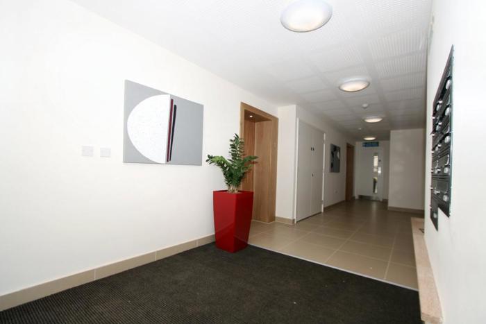 Hall1.jpg