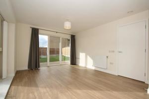 Hackett House, Glebe Farm Drive picture 4