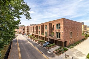 Cambridgeshire, CB2 8ED picture 1