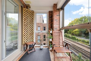 Cambridgeshire, CB2 8EF picture 6