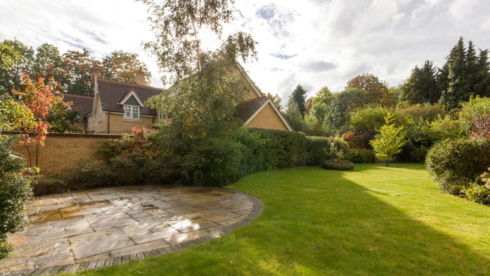 Garden1.jpg Garden