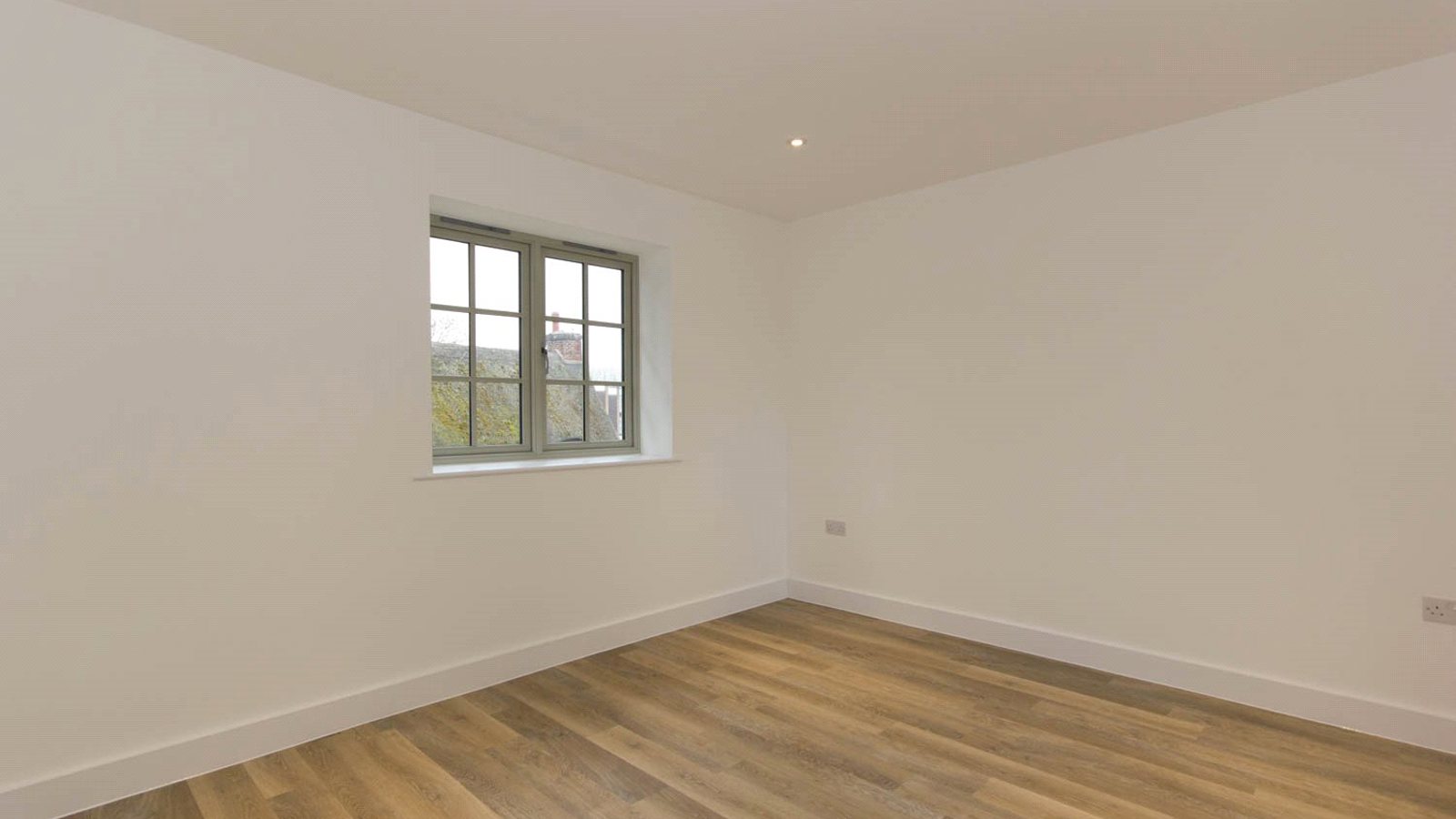 Bedroom.jpg Bedroom