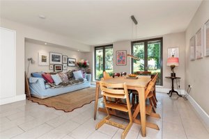 Kingfisher Way, Cambridge picture 6