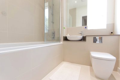Bathroom1.jpg