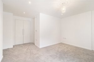 Cambridge, CB2 0NT picture 6